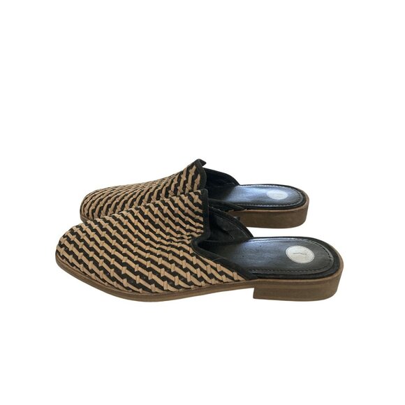 Journee Collection Women's Size 9 Black Tan Woven Slip-On Mules shoes - Picture 3 of 9